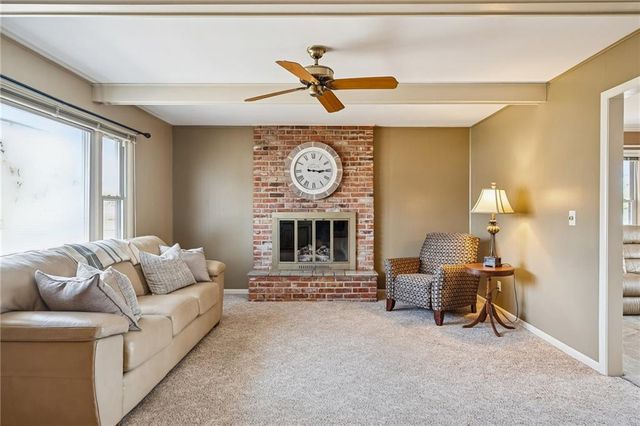 912 W 100th Terrace, Kansas City, MO 64114