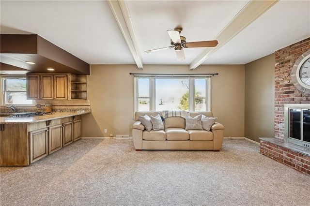 912 W 100th Terrace, Kansas City, MO 64114