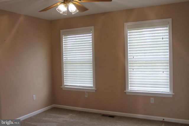 115 DOREEN DR, Hummelstown, PA 17036