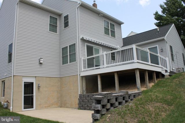 115 DOREEN DR, Hummelstown, PA 17036