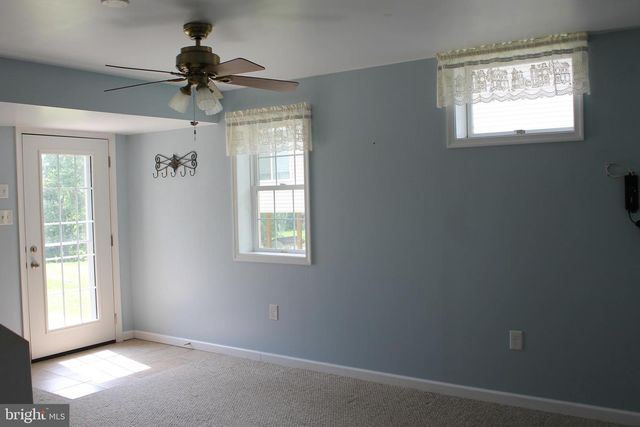 115 DOREEN DR, Hummelstown, PA 17036