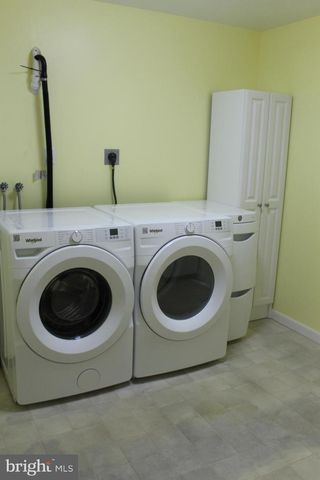 115 DOREEN DR, Hummelstown, PA 17036