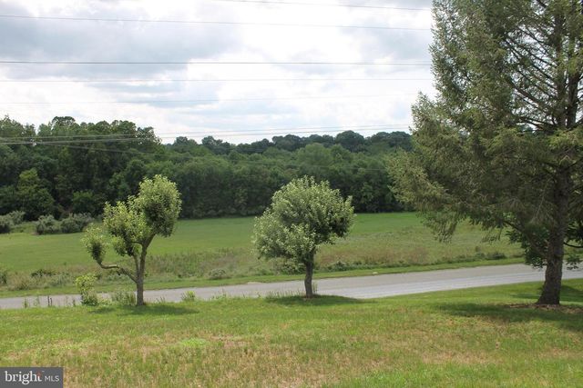 115 DOREEN DR, Hummelstown, PA 17036