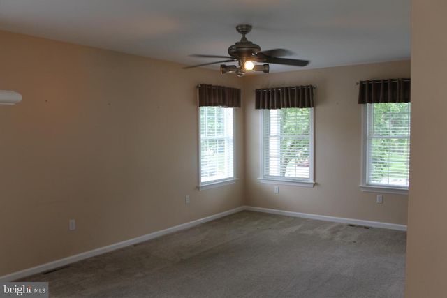 115 DOREEN DR, Hummelstown, PA 17036