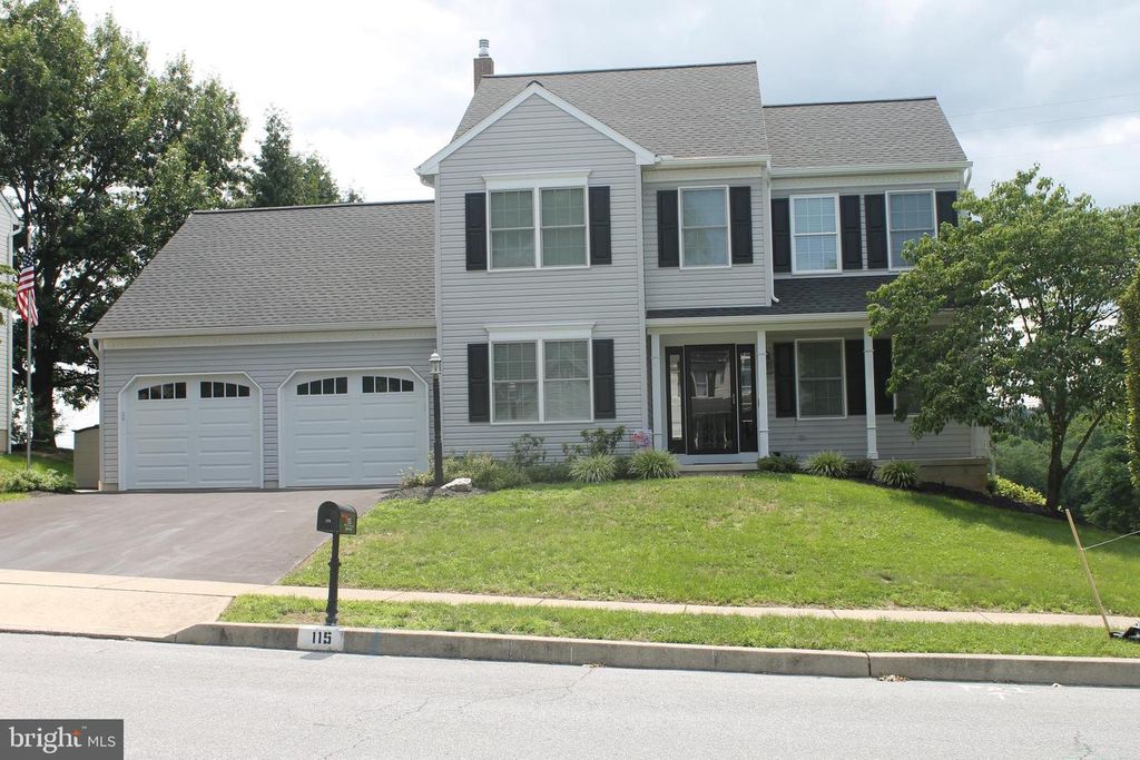 115 DOREEN DR, Hummelstown, PA 17036