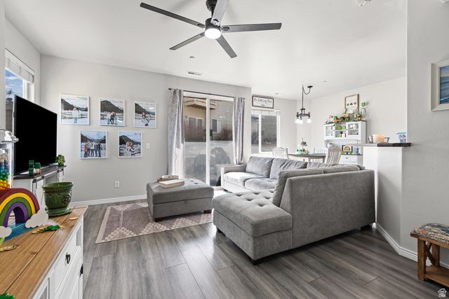 6633 W YELLOW POPPY DR, West Jordan, UT 84081