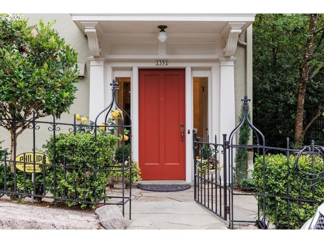 2352 Sw MARKET STREET Dr, Portland, OR 97201