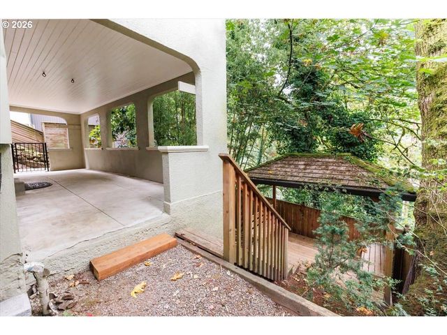 2352 Sw MARKET STREET Dr, Portland, OR 97201