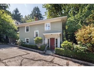 2352 Sw MARKET STREET Dr, Portland, OR 97201