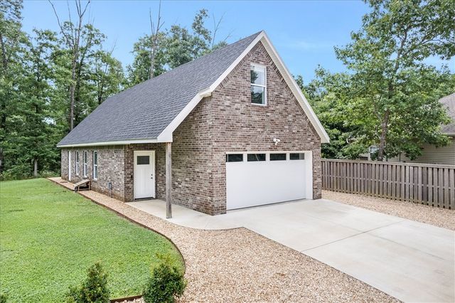9 Spalding Drive, Bella Vista, AR 72714