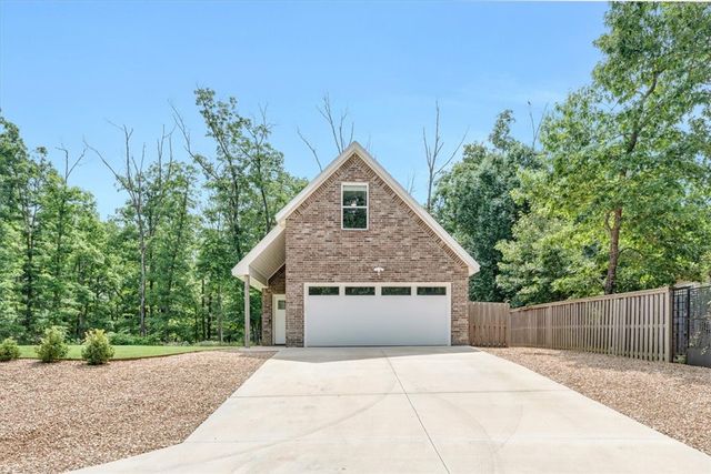 9 Spalding Drive, Bella Vista, AR 72714