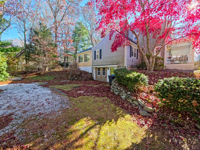 23 Wohelo Drive, North Falmouth, MA 02556