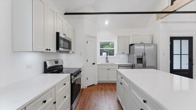 10802 Fairview Drive, Conroe, TX 77385