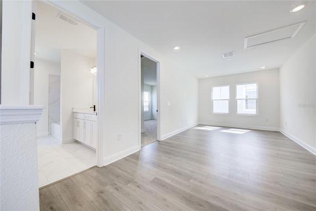 9039 DUANY LANE, Sarasota, FL 34240