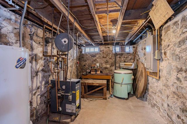 1009 S 8TH AVENUE, Wausau, WI 54401