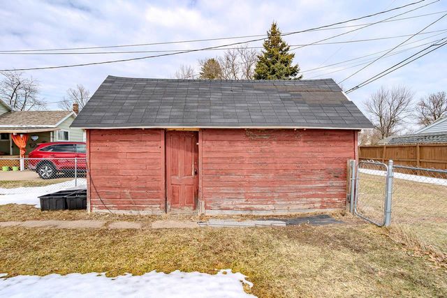 1009 S 8TH AVENUE, Wausau, WI 54401