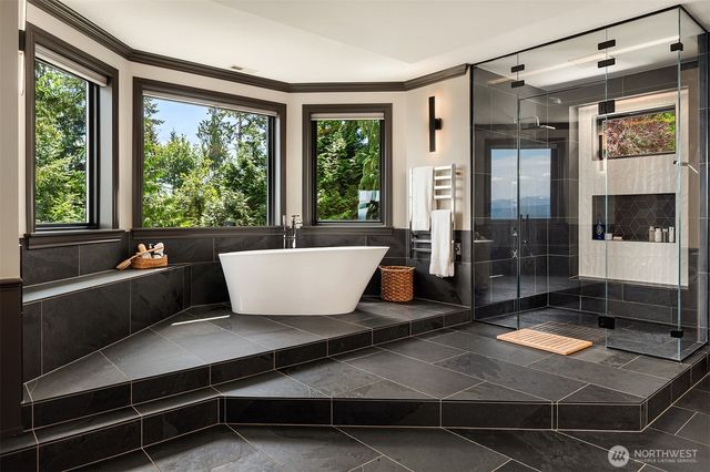 26408 NE 70th Street, Redmond, WA 98053