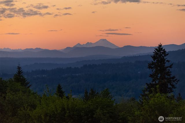 26408 NE 70th Street, Redmond, WA 98053