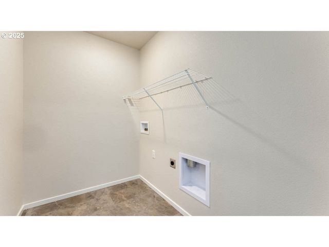 2957 U St, Springfield, OR 97477