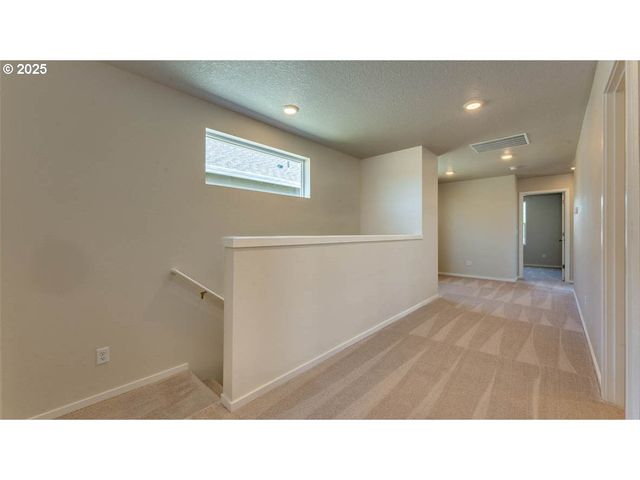 2957 U St, Springfield, OR 97477