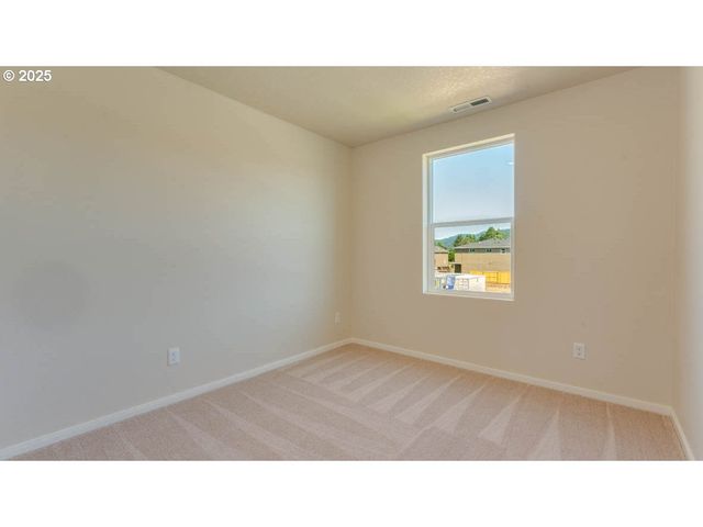 2957 U St, Springfield, OR 97477