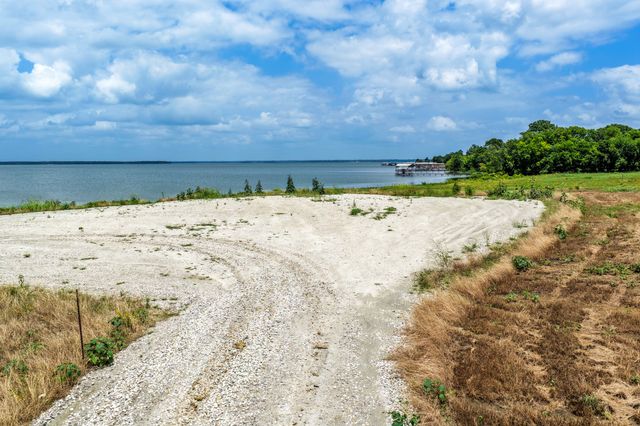 250 Caro, West Tawakoni, TX 75474