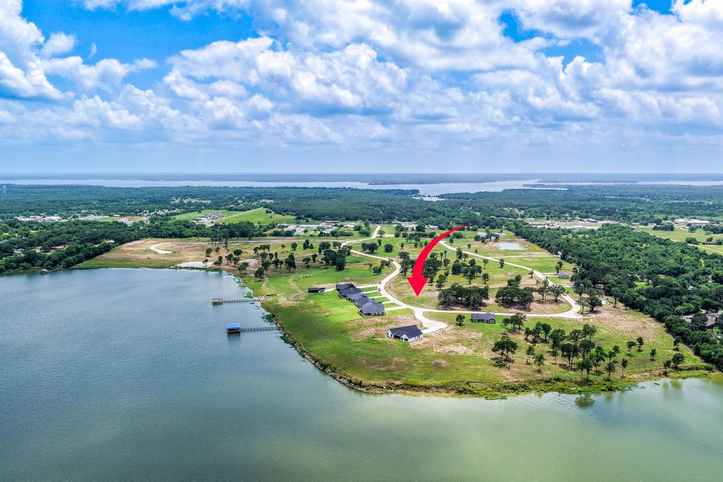 250 Caro, West Tawakoni, TX 75474