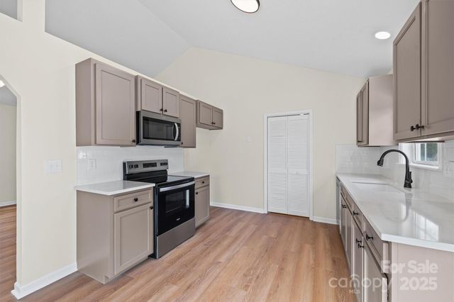 1676 Randwick Drive, Rock Hill, SC 29730