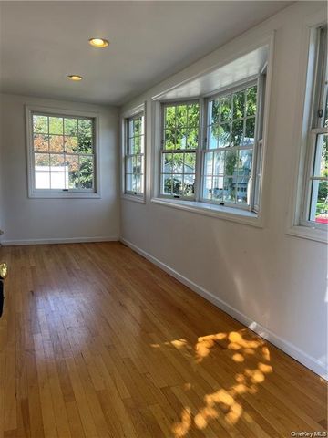 10 Overlook Avenue, Beacon, NY 12508