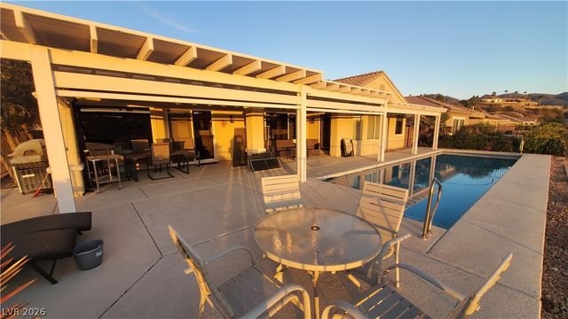 2106 Dipinto Avenue, Henderson, NV 89052