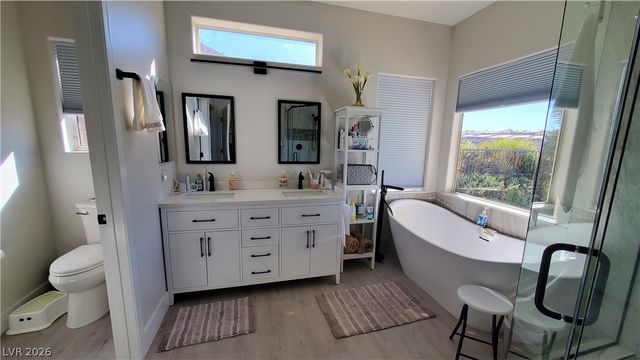 2106 Dipinto Avenue, Henderson, NV 89052