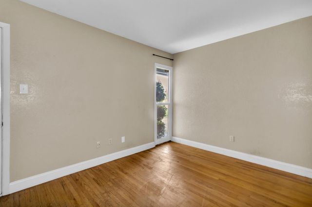 8570 Everglade Dr, Sacramento, CA 95826