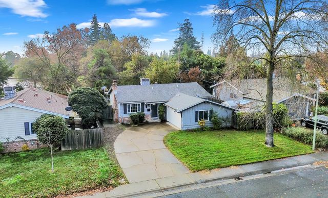 8570 Everglade Dr, Sacramento, CA 95826