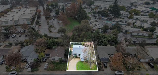 8570 Everglade Dr, Sacramento, CA 95826