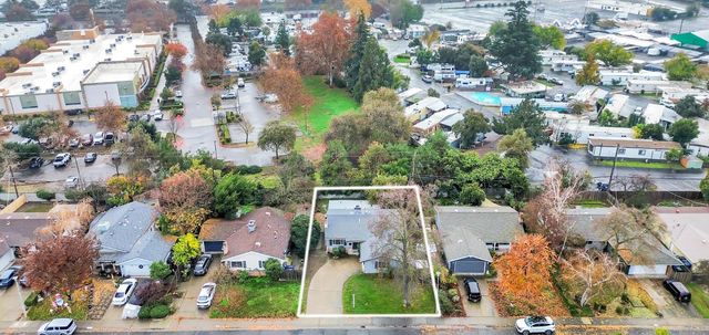 8570 Everglade Dr, Sacramento, CA 95826