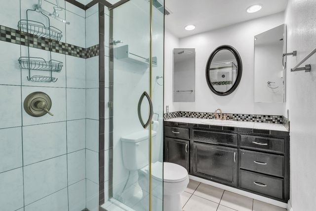 8570 Everglade Dr, Sacramento, CA 95826