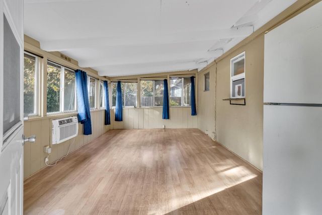 8570 Everglade Dr, Sacramento, CA 95826