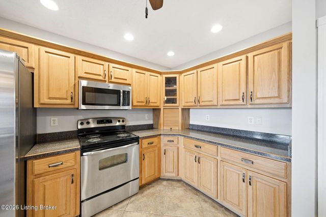 318 Wilsonville Rd, Fisherville, KY 40023