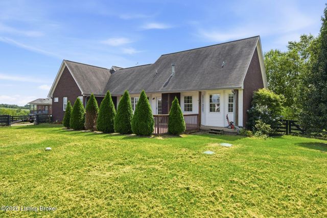 318 Wilsonville Rd, Fisherville, KY 40023