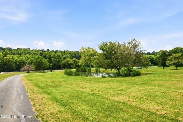318 Wilsonville Rd, Fisherville, KY 40023