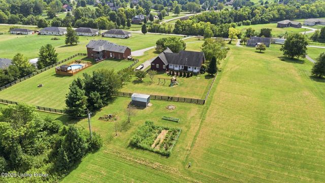 318 Wilsonville Rd, Fisherville, KY 40023