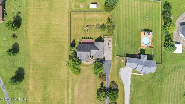 318 Wilsonville Rd, Fisherville, KY 40023