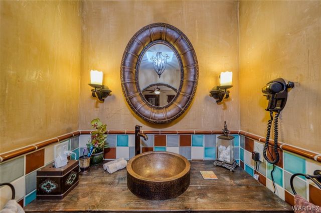 2933 Camino Del Rio, Bullhead City, AZ 86442