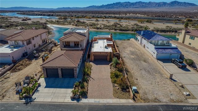 2933 Camino Del Rio, Bullhead City, AZ 86442