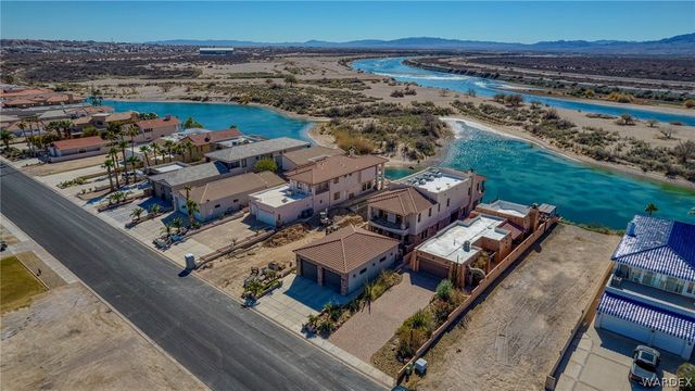 2933 Camino Del Rio, Bullhead City, AZ 86442