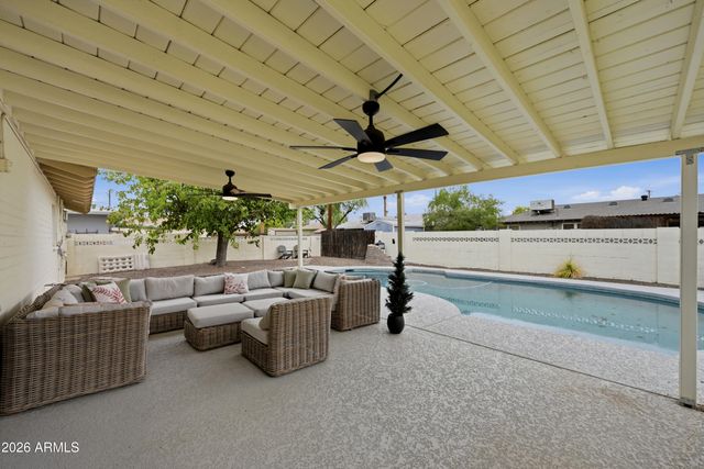 6902 E PALM Lane, Scottsdale, AZ 85257