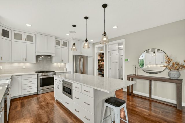 6401 Summit Pine Road NW, Rochester, MN 55901