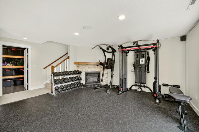 6401 Summit Pine Road NW, Rochester, MN 55901