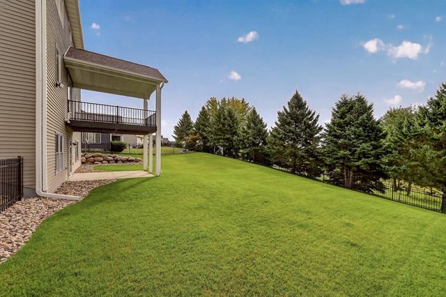 6401 Summit Pine Road NW, Rochester, MN 55901