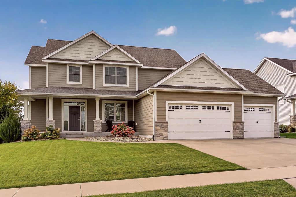 6401 Summit Pine Road NW, Rochester, MN 55901